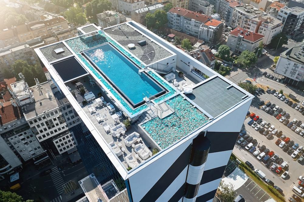 Maistra City Vibes Zonar Zagreb - Rooftop Pool