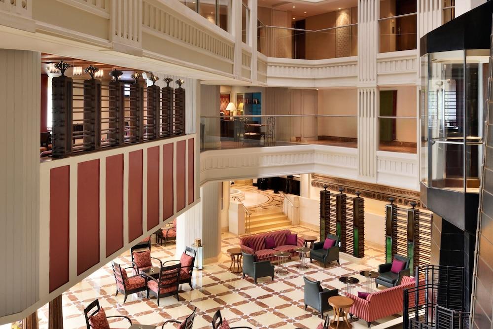 Hyderabad Marriott Hotel & Convention Centre - Lobby