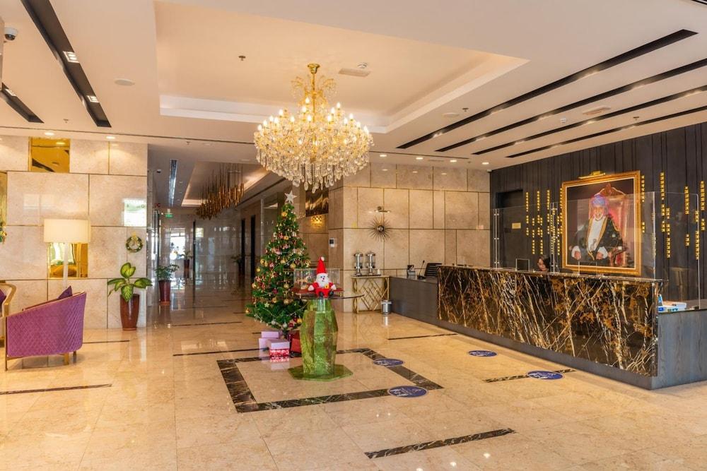 Royal Crown Hotel - Lobby