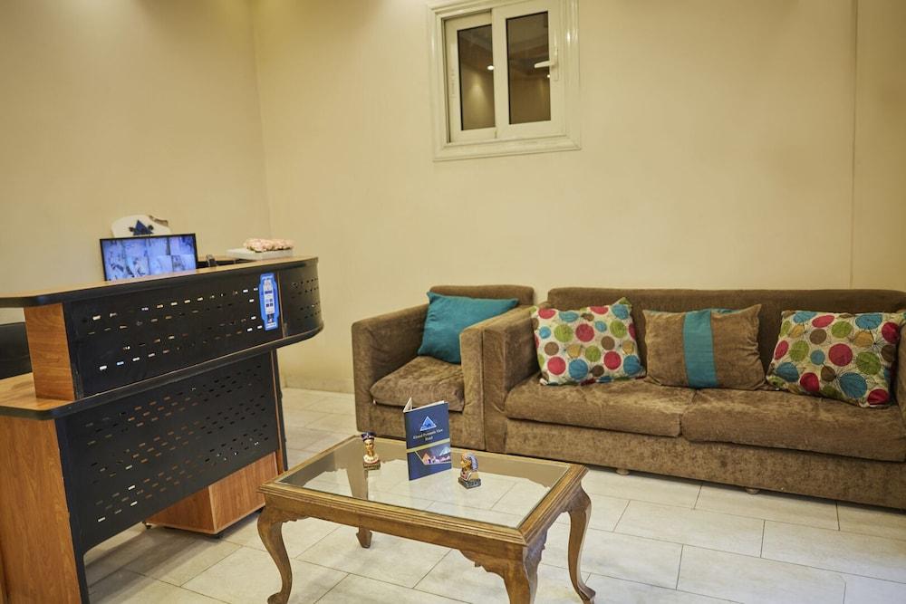 Grand Pyramids View Guesthouse - Reception