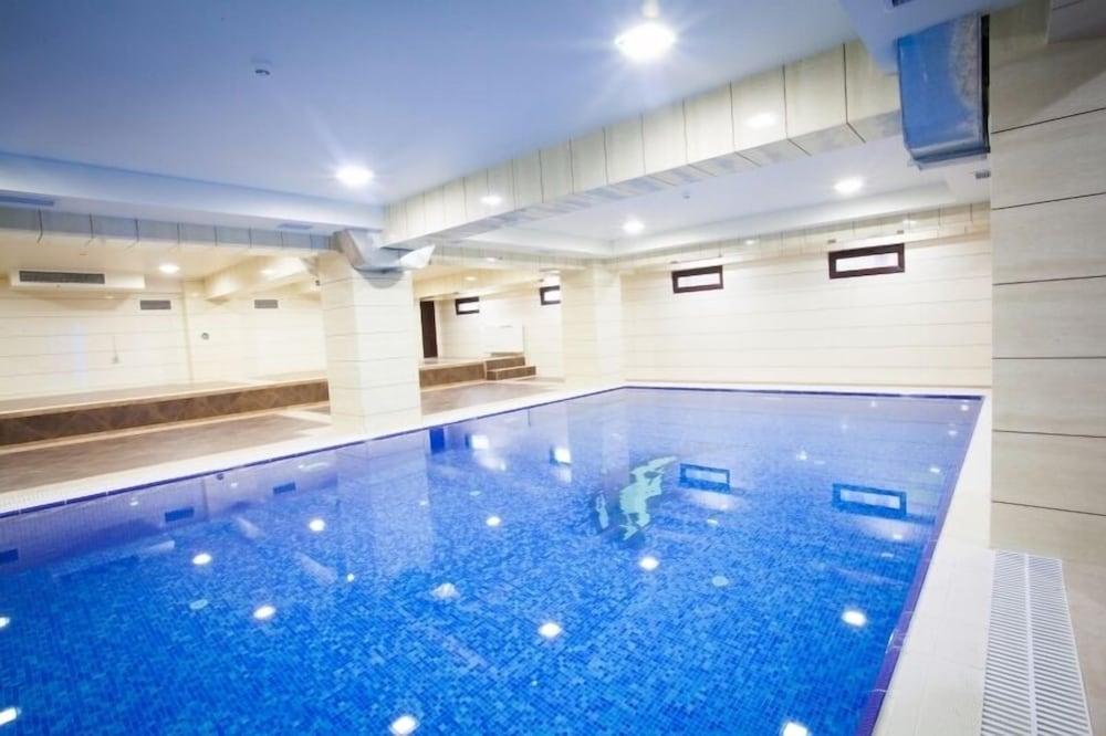 إيمرلاد هوتل - Indoor Pool