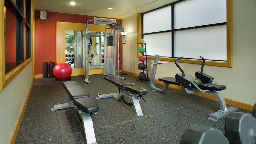 DoubleTree by Hilton Charlotte Airport - Fitness Facility