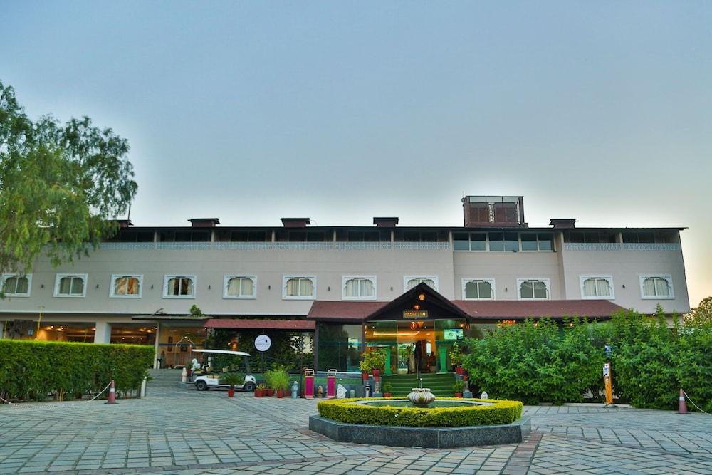 Bamboo Saa Resort & Spa - Exterior