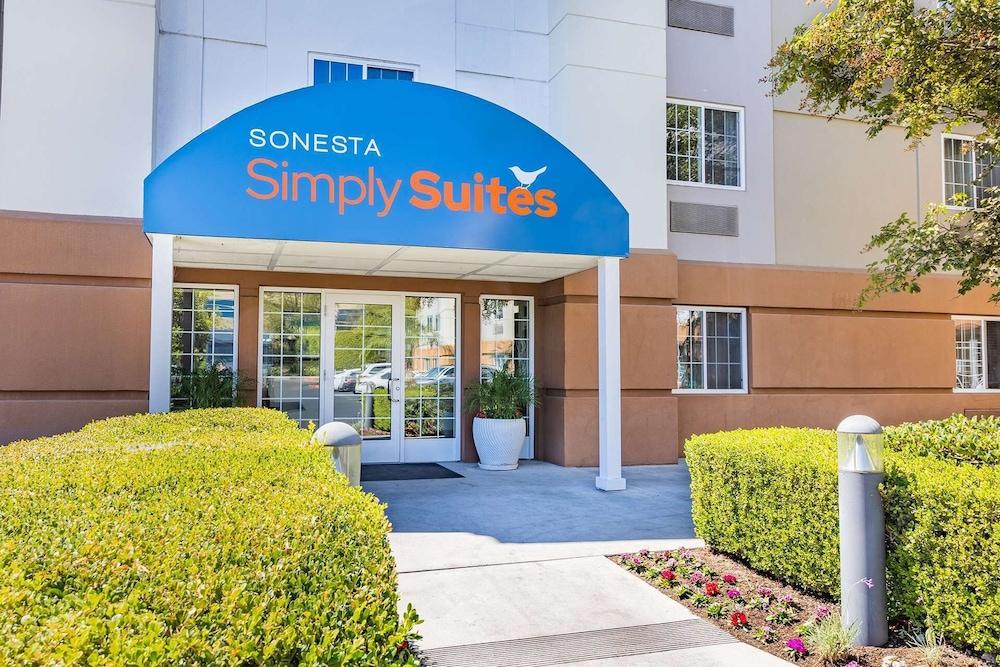 Sonesta Simply Suites Memphis - Featured Image