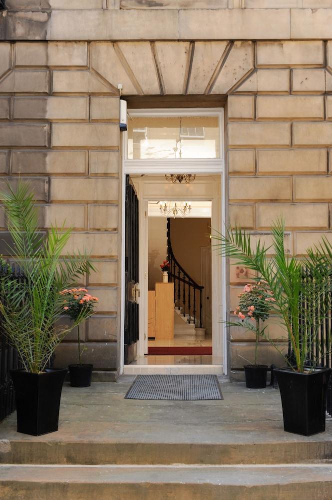 Edinburgh City Suites - Featured Image