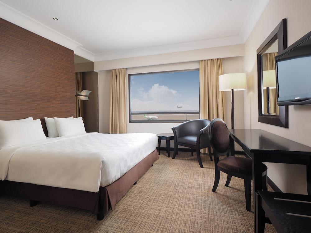 Jakarta Airport Hotel - Featured Image