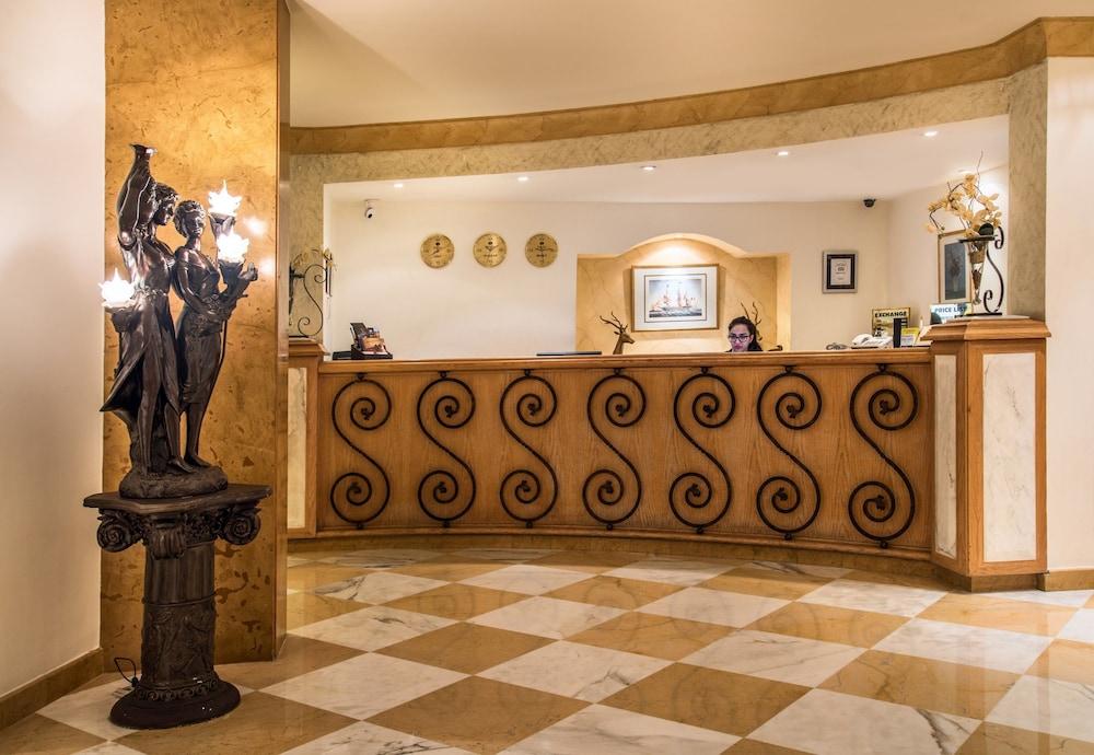Bella Riva Hotel - Lobby Lounge