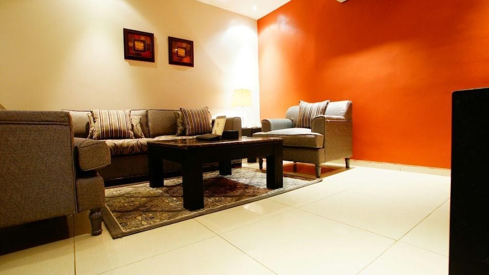 Sama Al Qasr Al Muhammadiah - Living Room