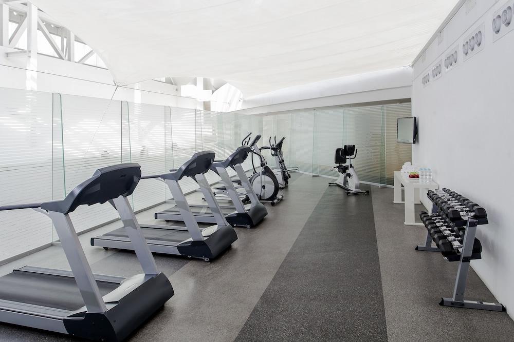 NH Collection Mexico City Airport T2 - Fitness Facility
