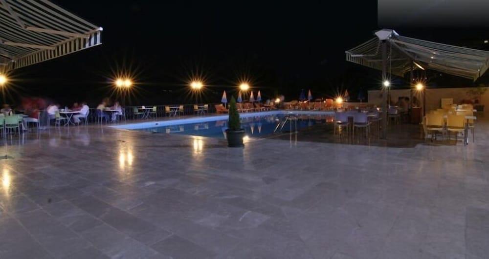 Mora Hotel - Outdoor Pool