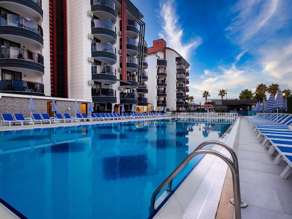 Grand Uysal Beach&Spa Hotel - All inclusive - Pool
