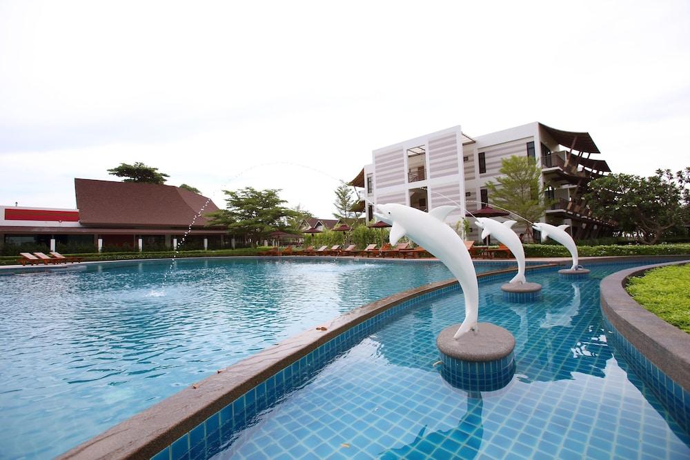 Bangsaen Heritage Hotel - Outdoor Pool