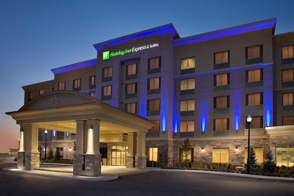 Holiday Inn Express & Suites Vaughan-Southwest - Exterior