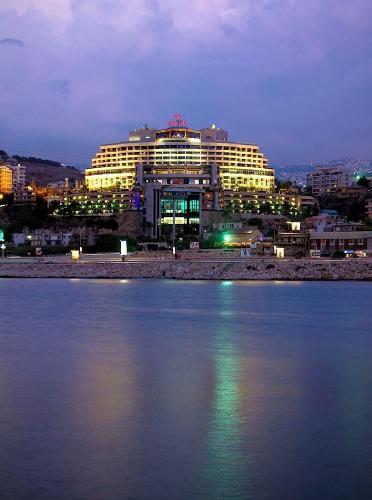 فندق لو رويال هوتل - بيروت - Exterior