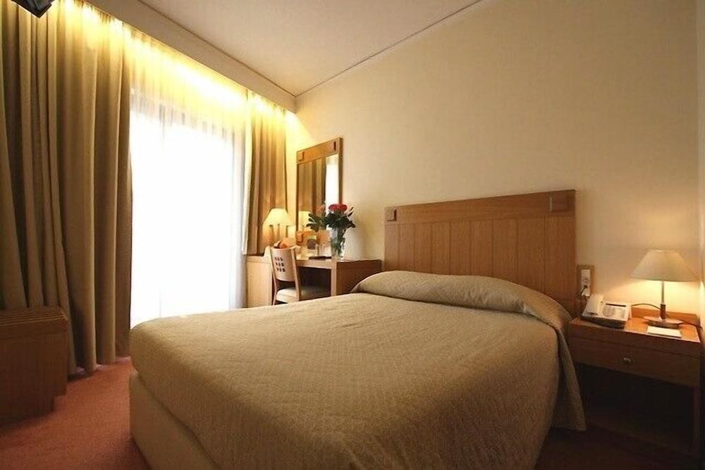 Hotel Ilissos - Room