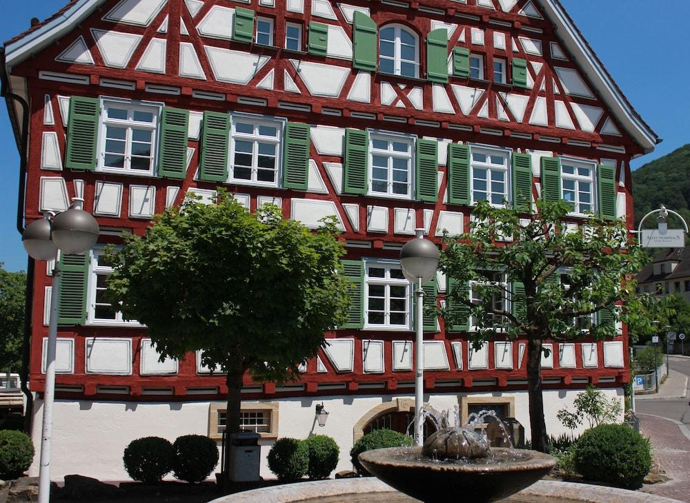 Altes Pfarrhaus - Featured Image