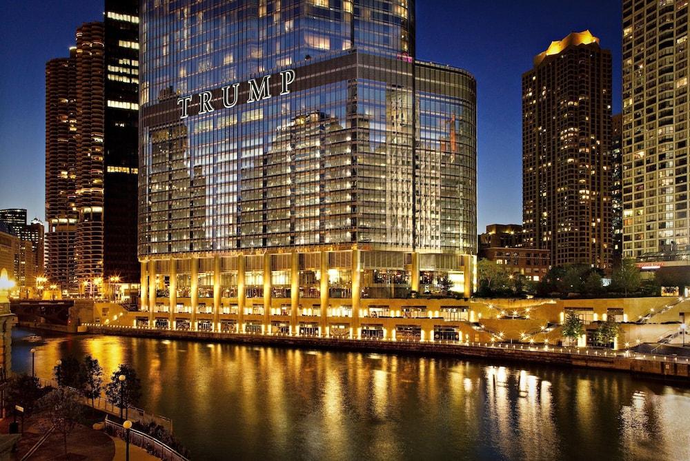 Trump International Hotel & Tower Chicago - Exterior