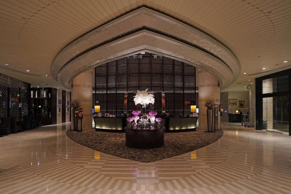 Hilton Bangkok Grande Asoke - Lobby
