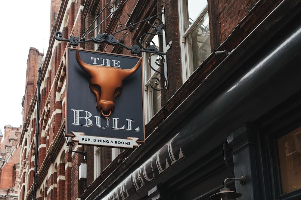 The Bull and The Hide - Exterior