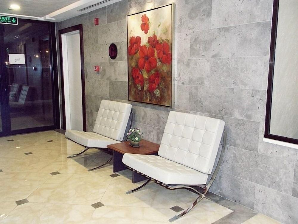 Joory hotel Suites - Lobby Sitting Area