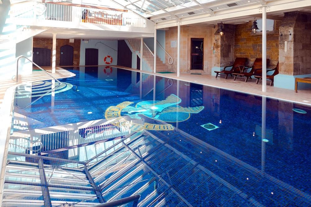 Stapleford Park Country House Hotel and Sporting Estate - Indoor Pool