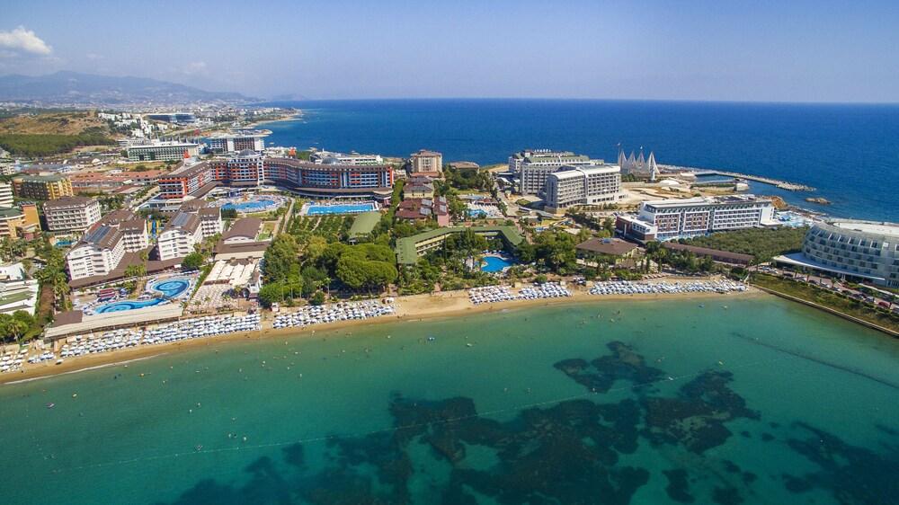 Lonicera World - All Inclusive - Aerial View