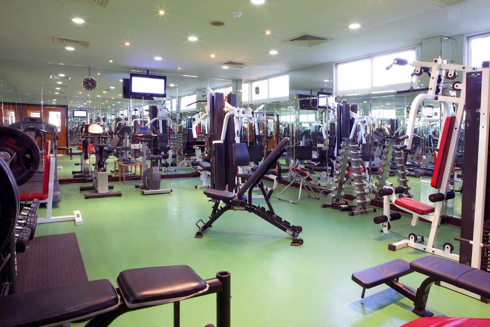 Landmark Hotel Baniyas - Gym