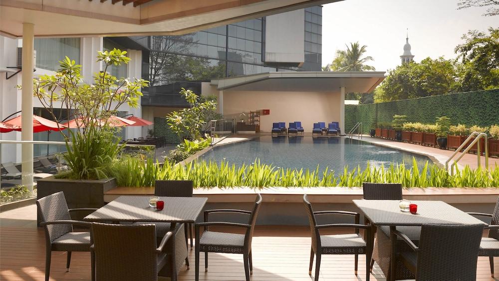 Gran Melia Jakarta - Outdoor Pool