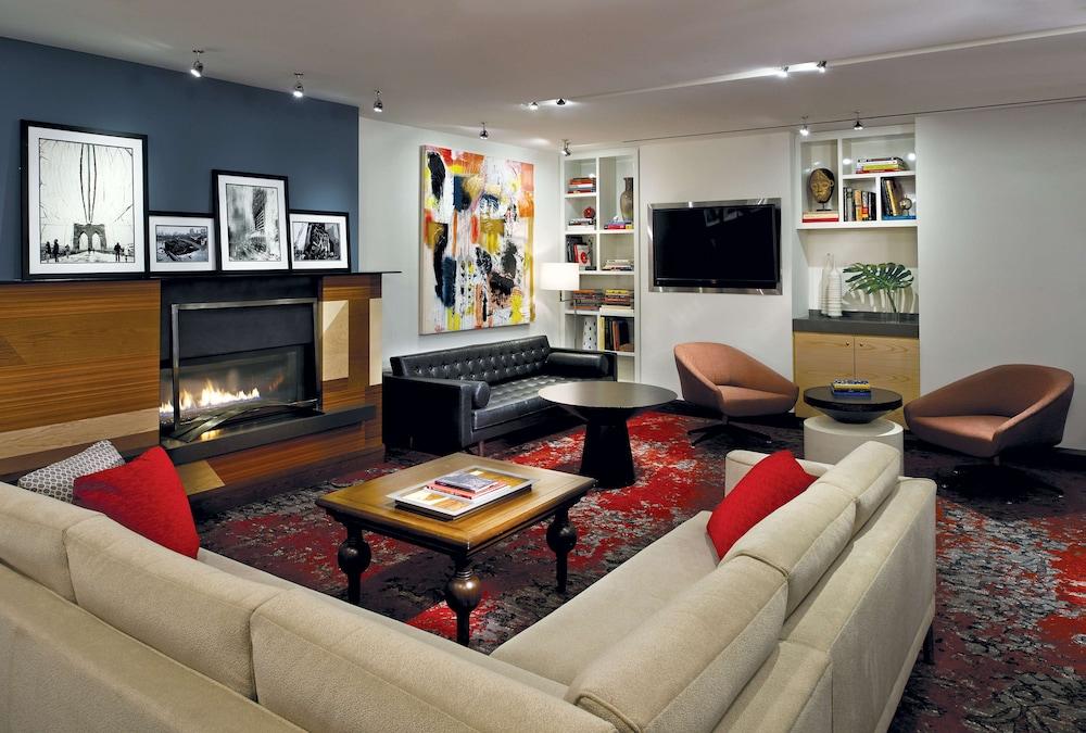 The Fifty Sonesta Select New York - Lobby Sitting Area