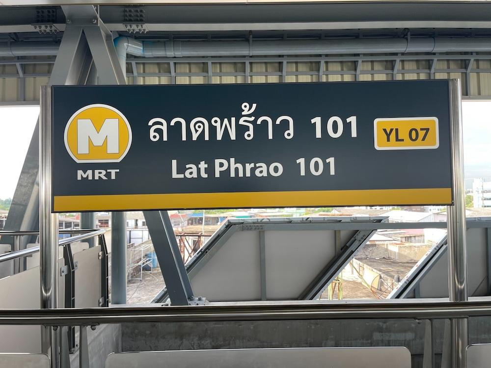 MetroPoint Bangkok - Exterior detail