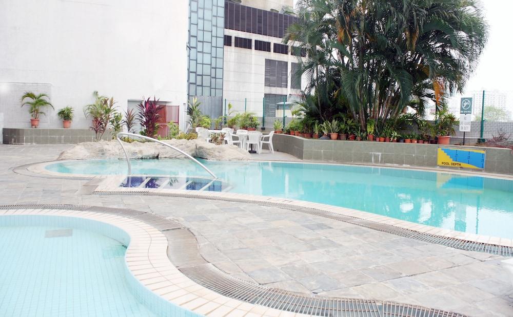 Hotel Royal Penang - Outdoor Pool