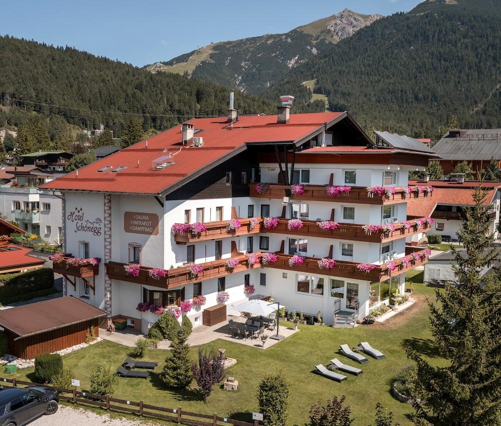 Hotel Schönegg - Featured Image