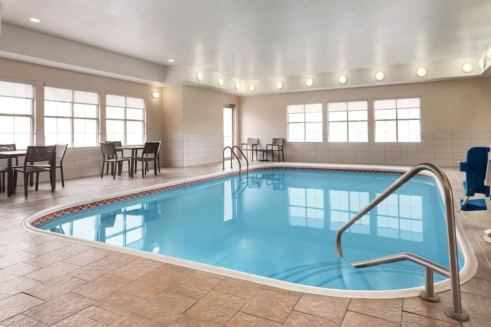 Residence Inn by Marriott Kansas City Independence - Pool