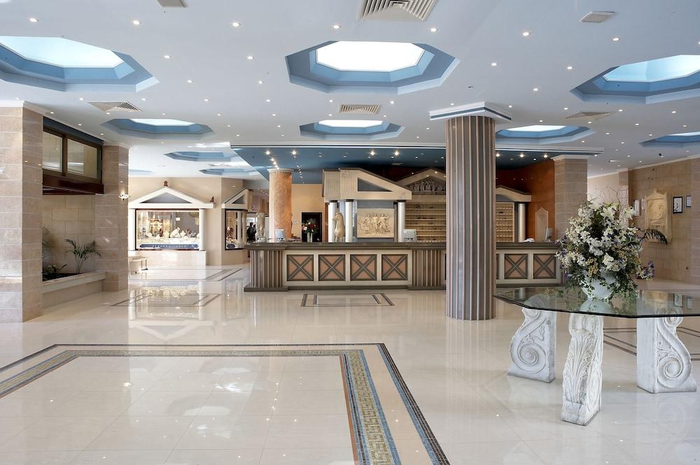 Atrium Palace Thalasso Spa Resort & Villas - Lobby Sitting Area