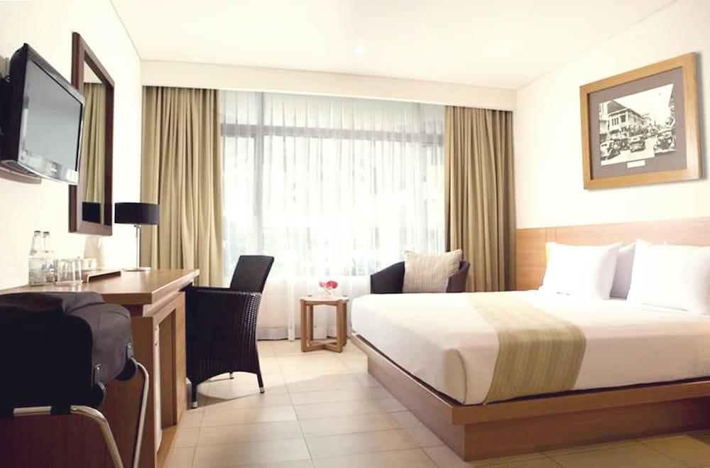 Hotel Santika Bandung - Room
