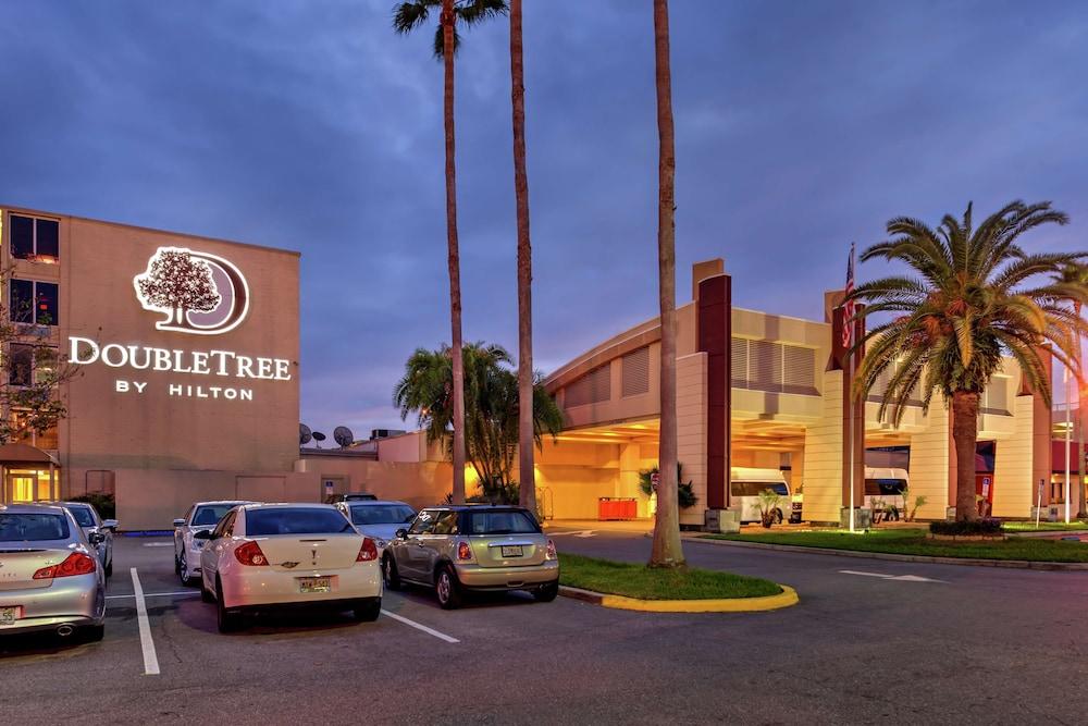 DoubleTree by Hilton Hotel Tampa Airport - Westshore - Featured Image