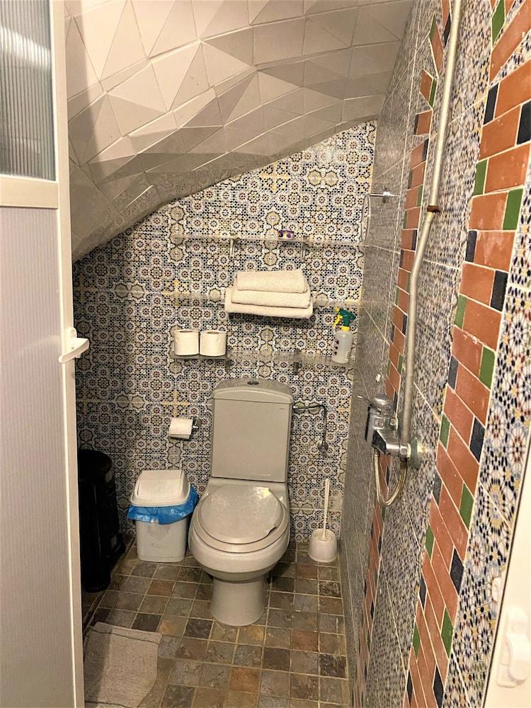 دار ستاتية 4 - Bathroom