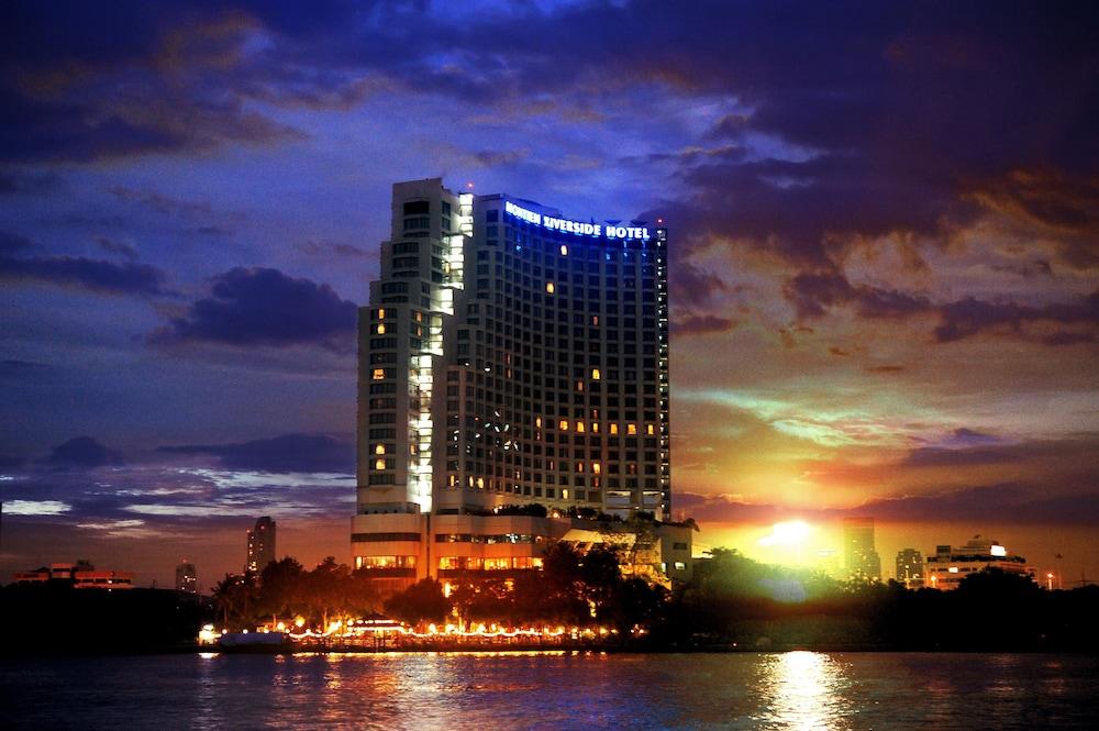 Montien Riverside Hotel Bangkok - Property Grounds