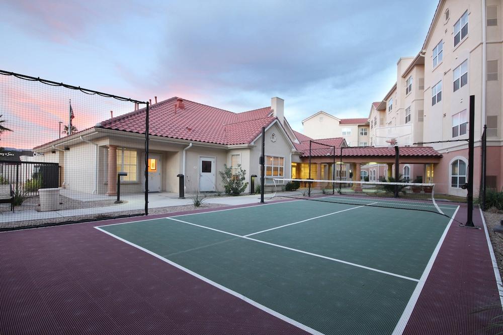 Residence Inn by Marriott Tucson Williams Centre - Tennis Court