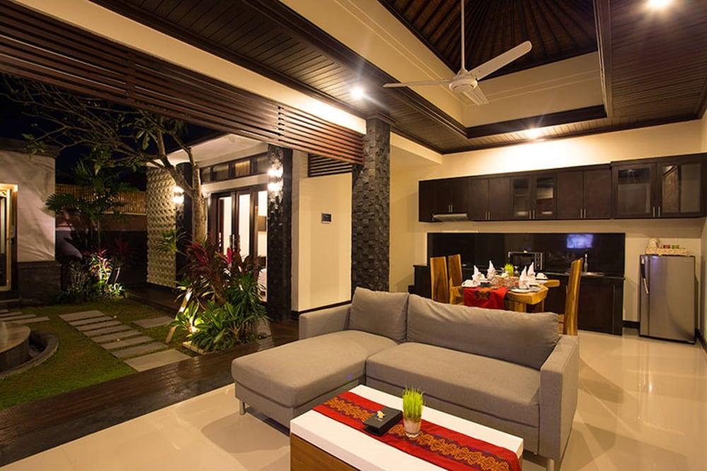 Kayu Suar Bali Luxury Villas and Spa - Interior