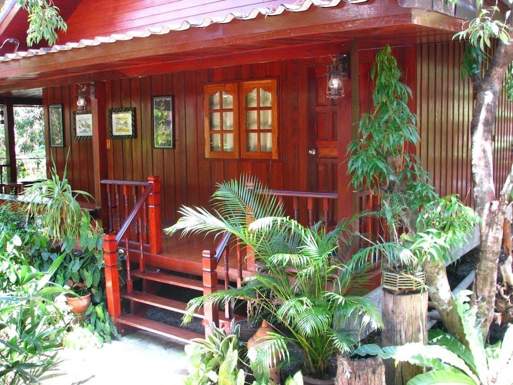 Baansuanlynjee Maeklong Resort - Exterior
