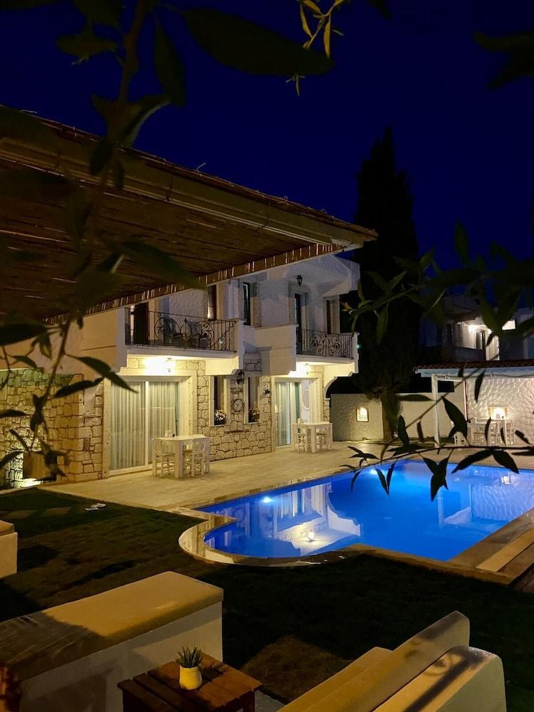 Bugra Alacati - Adults Only - Exterior