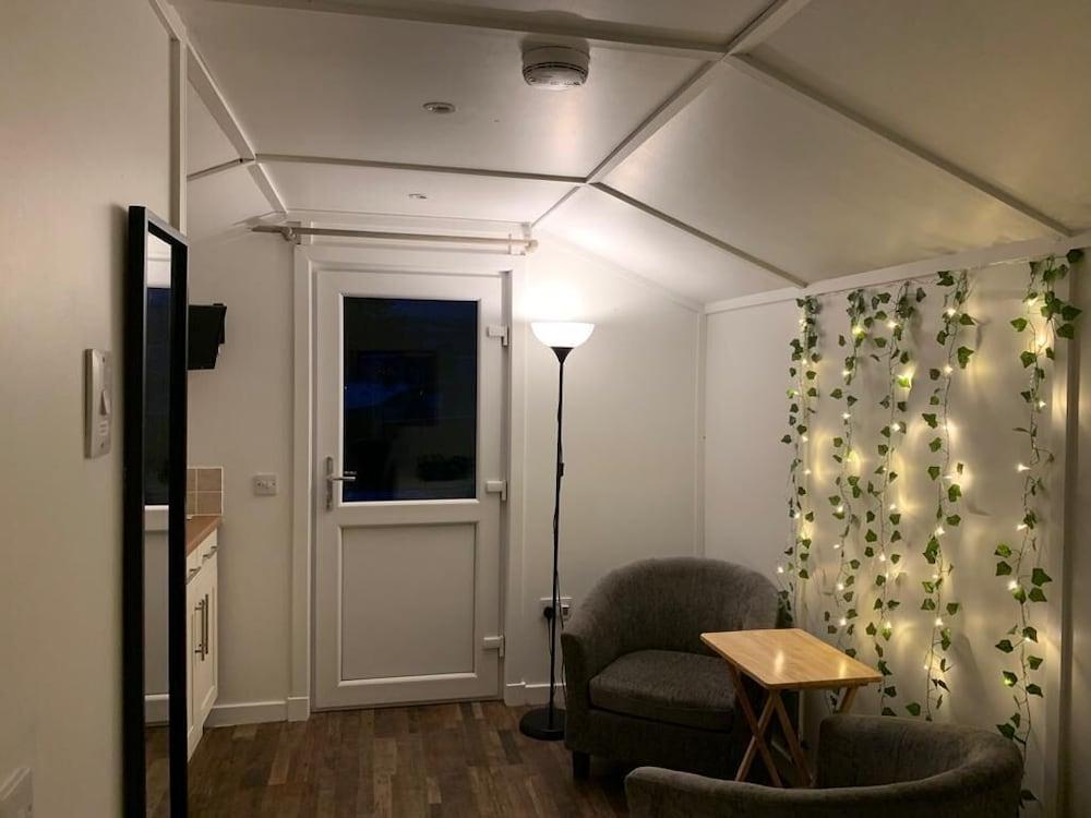 Isle of Skye Camping Pods - Living Area