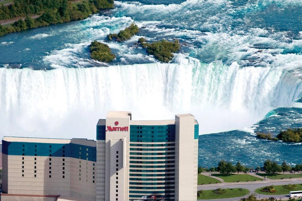 Marriott Niagara Falls Fallsview Hotel & Spa - Featured Image