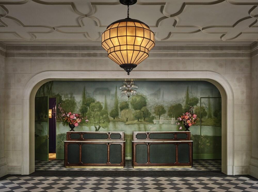 Four Seasons Hotel Boston - Lobby Lounge