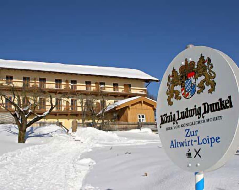 Hotel und Landgasthof Altwirt - Exterior