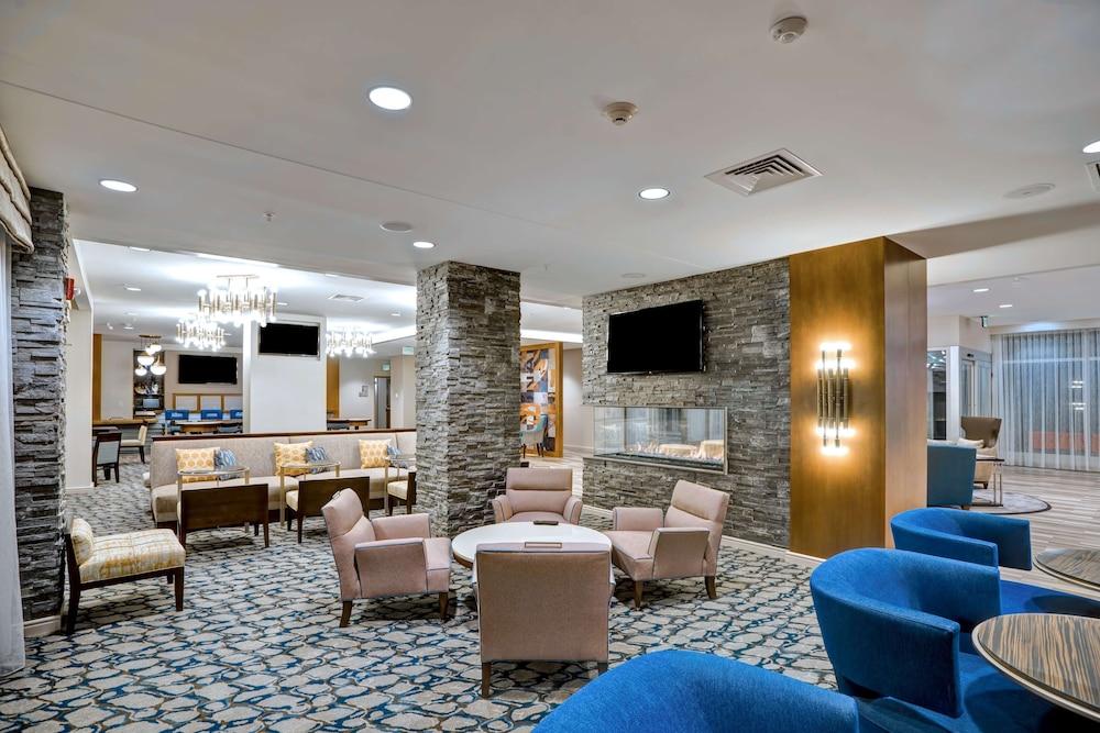Homewood Suites by Hilton Boston Brookline-Longwood Medical - Reception