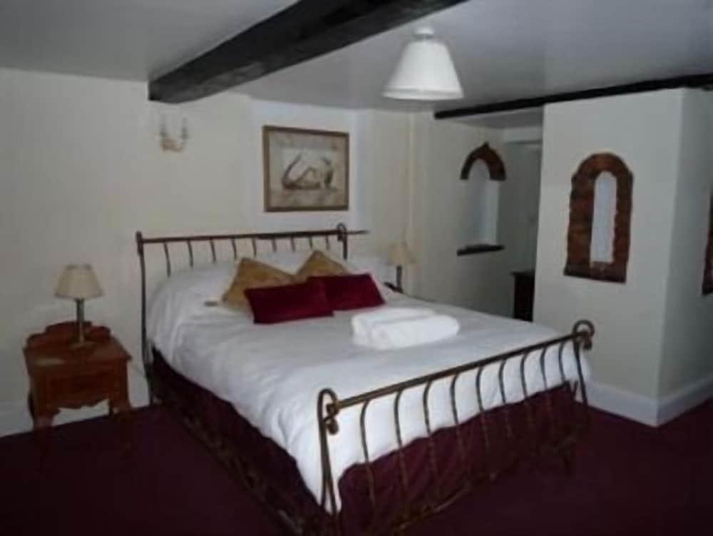Kings Arms Inn - Room