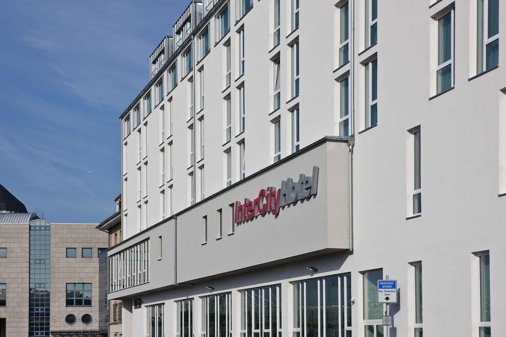 IntercityHotel Darmstadt - Exterior