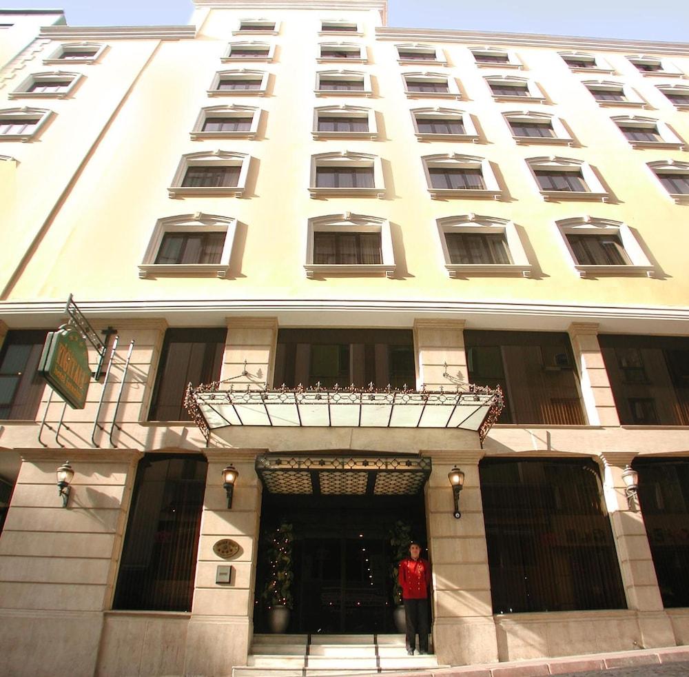 Yigitalp Hotel - Exterior